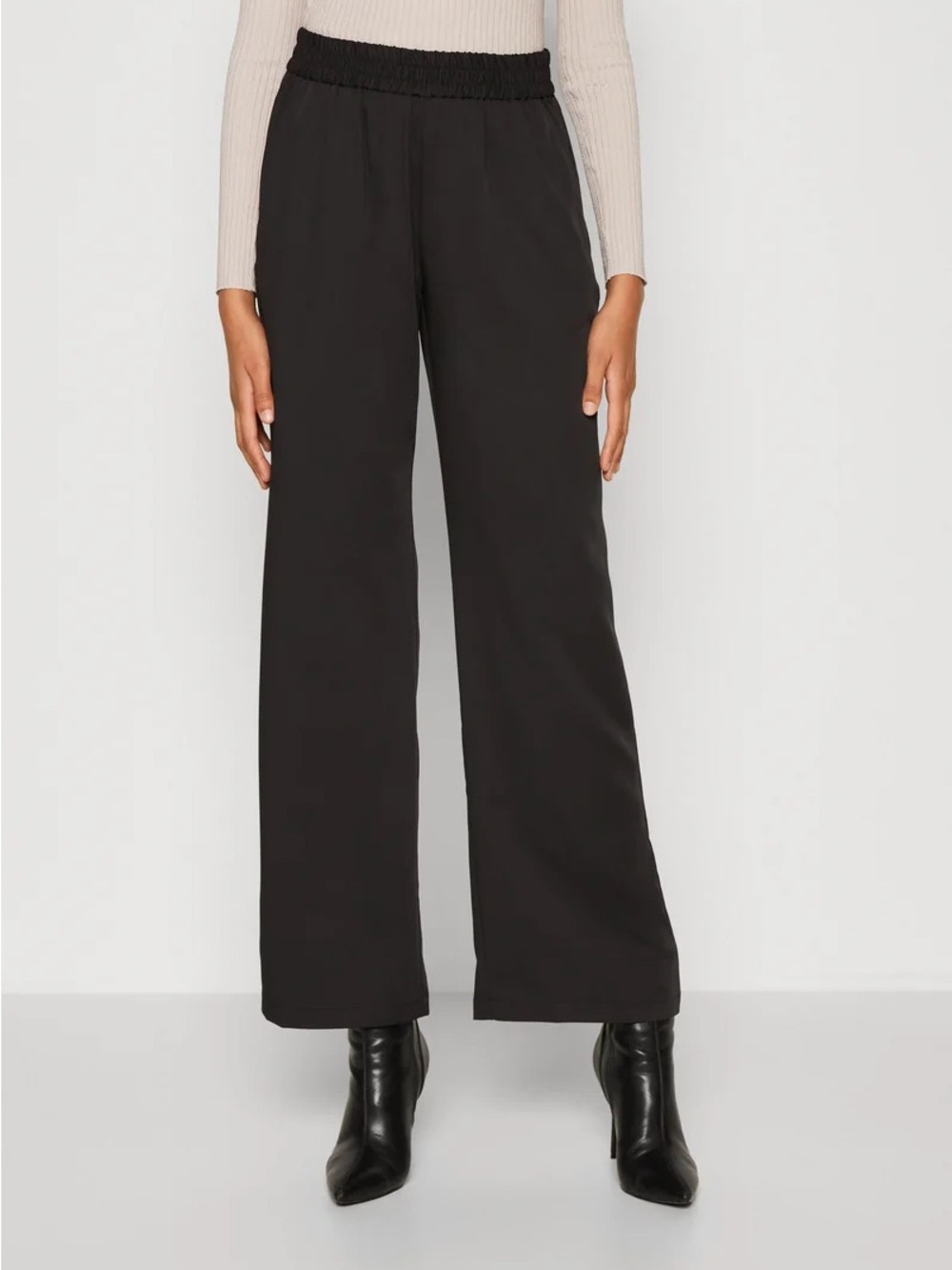 Effortless Black Wide-Leg Elastic Waist Pants